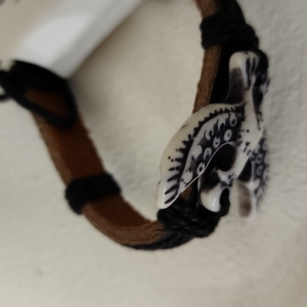 Drawstring bracelet